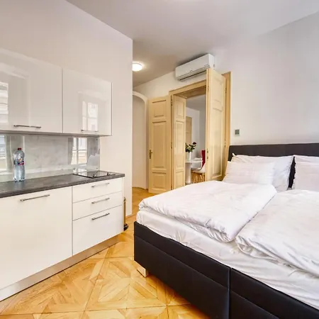 Apartamento The Triple For Large Group Bratislava