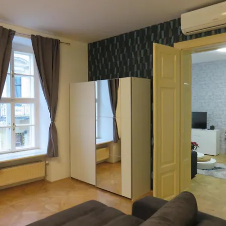 Apartamento The Triple For Large Group Bratislava
